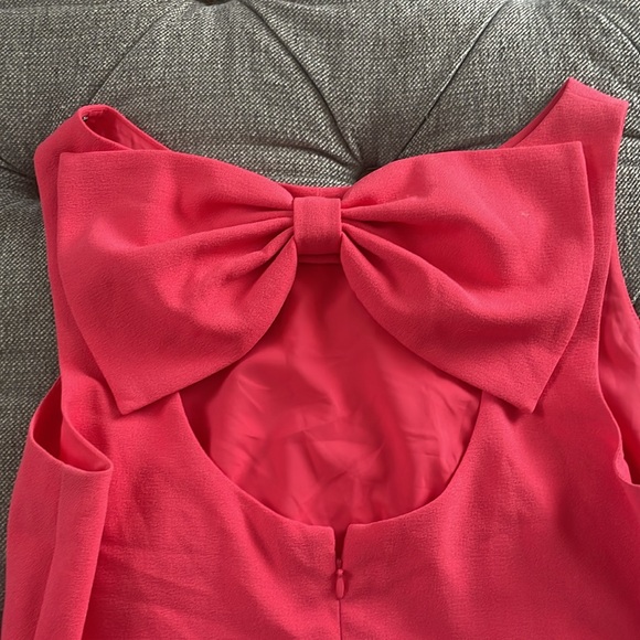 1901 | Bow Back Lined Sheath Dress - Picture 3 of 9